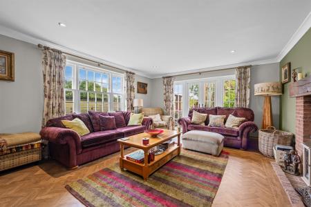 Meadows Farm House-15.jpg