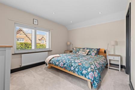 6 Old Greyhound Close-33.jpg