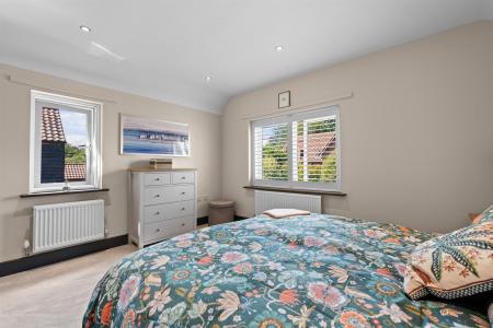 6 Old Greyhound Close-30.jpg