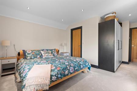 6 Old Greyhound Close-32.jpg