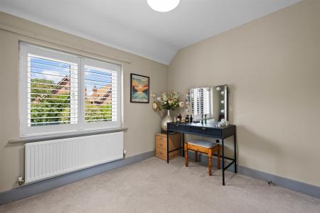 6 Old Greyhound Close-38.jpg