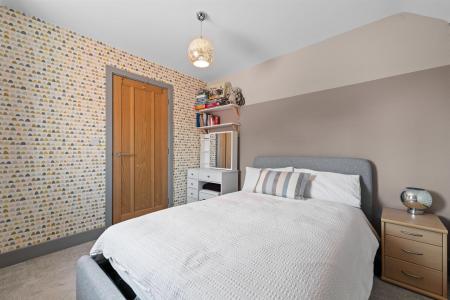 6 Old Greyhound Close-25.jpg