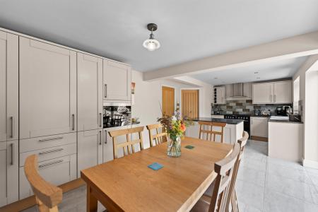 1 Browns Lane-05.jpg