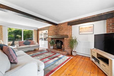 1 Browns Lane-15.jpg