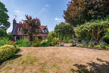 1 Browns Lane-08.jpg