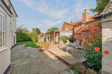 Pear Tree Cottage EXT WEB PH-32.jpg