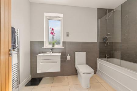 3 Stackyard Close WEB PH-59.jpg