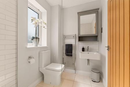 3 Stackyard Close WEB PH-58.jpg