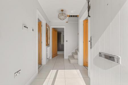 3 Stackyard Close WEB PH-26.jpg