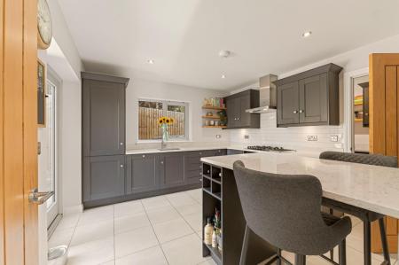 3 Stackyard Close WEB PH-46.jpg