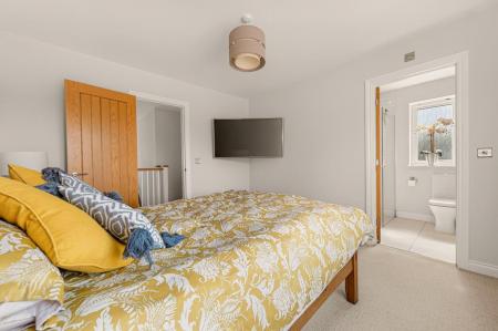 3 Stackyard Close WEB PH-56.jpg