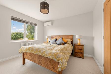 3 Stackyard Close WEB PH-54.jpg