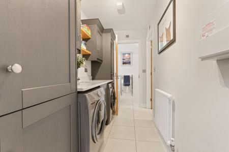 3 Stackyard Close WEB PH-47.jpg
