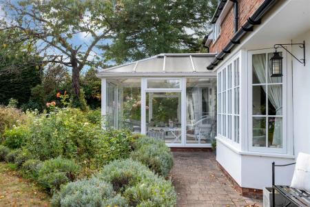 Watermill Cottage LR PH-30.jpg