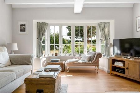 Watermill Cottage LR PH-71.jpg