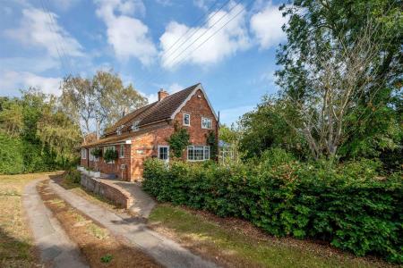 Watermill Cottage LR PH-17.jpg
