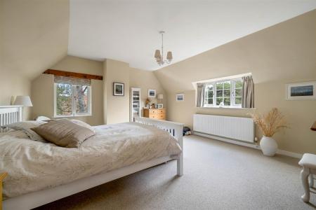 Watermill Cottage LR PH-86.jpg