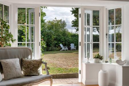Watermill Cottage LR PH-80.jpg