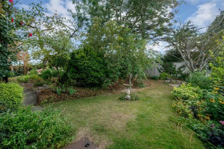 Watermill Cottage LR PH-22.jpg