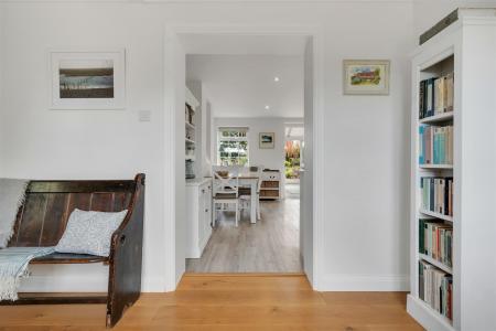 Watermill Cottage LR PH-61.jpg