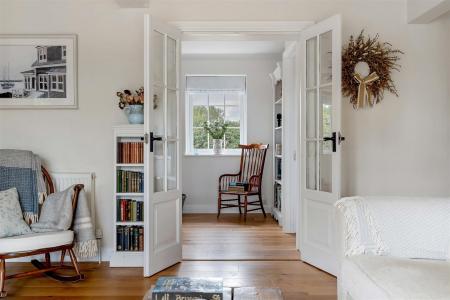 Watermill Cottage LR PH-115.jpg