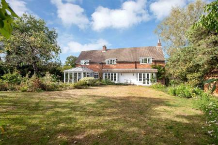 Watermill Cottage LR PH-42.jpg