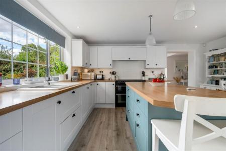 Watermill Cottage LR PH-58.jpg
