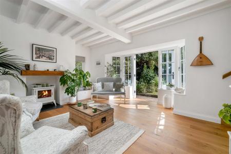 Watermill Cottage LR PH-76.jpg