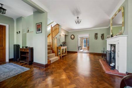 Devon House Low Res PH-94.jpg