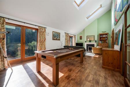 Devon House Low Res PH-78.jpg
