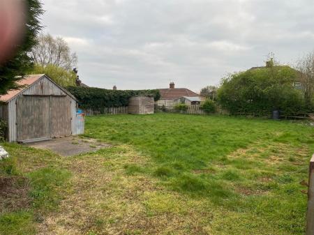 Building Plot, The Meerings.jpg