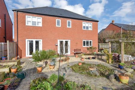 DSC_  DSC_0057.jpg Main Photo  ENTRANCE HALL  LOUN