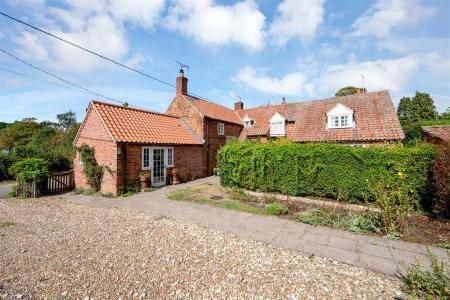 The Cottage, Holm PH-33.jpg