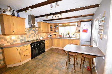 BREAKFAST KITCHEN