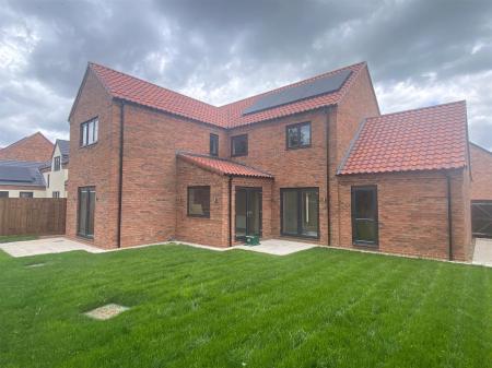 Plot 7 rear.jpg