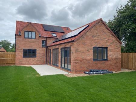 Plot 10 rear.jpg