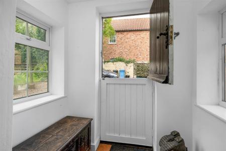 ENTRANCE PORCH