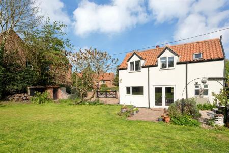 Holly Tree Cottage WEB PH--2.jpg
