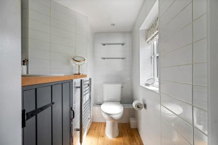 EN-SUITE WC