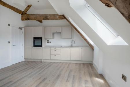 Apt 8 WEB PH-10.jpg