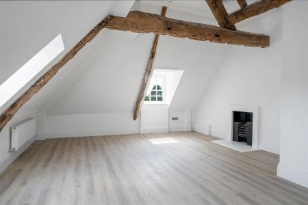 Apt 8 WEB PH-3.jpg