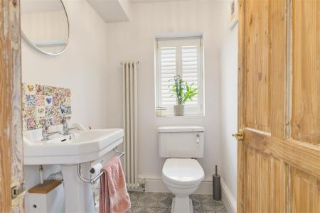 CLOAK ROOM