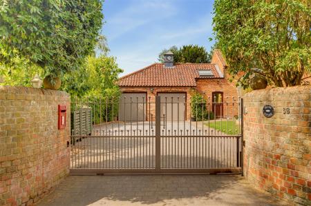 DOUBLE GARAGE