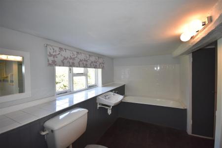 MEZZANINE BATHROOM