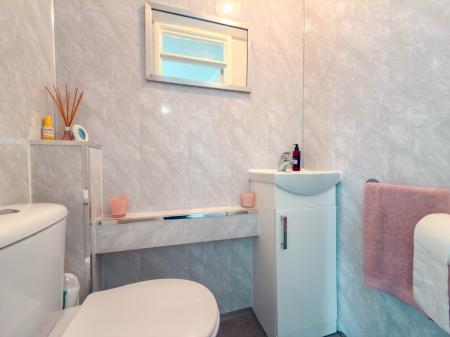 G Floor Wc