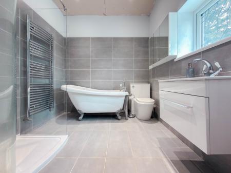 En-Suite 1