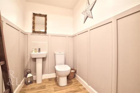 25 Maygreen Avenue (22).jpg