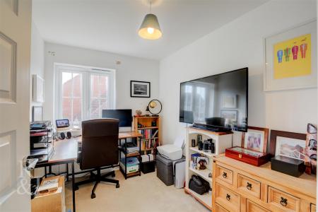 25 Maygreen Avenue (12).jpg