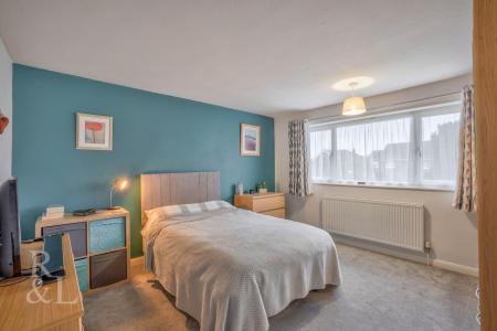 11 Bevedere Close (2).jpg