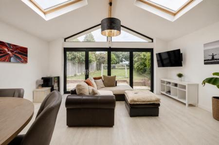 92ac040c-77c3-4fd0-a29a-c398736d72a5.png